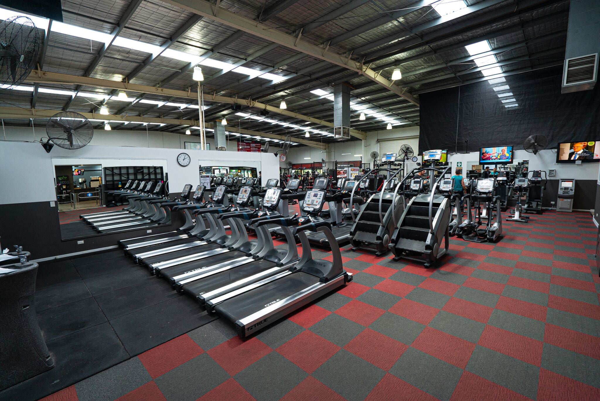 Muscle Building Rowing Machine Vs Treadmill Spartans Gym and Fitness